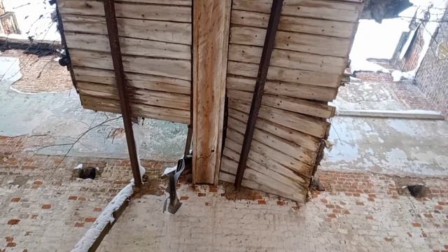 заброшенный конный двор в Марфино