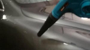 Воздуходувка BORT-BSS-18 LI сушка авто после мойки!