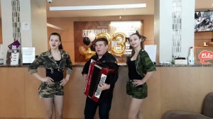 Павел Егоров AkBoys Идет солдат по городу