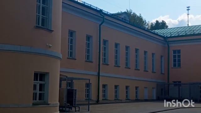 ПЕНСИОНЕРЫ НА ЭКСКУРСИИ В МОСГОРДУМЕ
