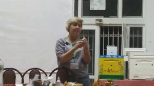 Антонина Шакшина о маточном молочке в Дагестане на международном форуме по пчеловодству.