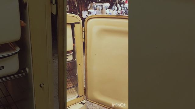 Сегодня с батей забрали на реставрацию ЗИЛ Москва 1957 года у Ирины Владимировны,я собрал те детали