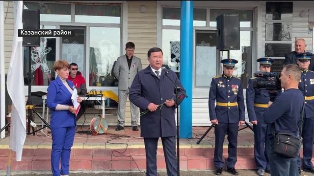 Памятник Герою России Жумабаю Раизову установили в тюменском селе