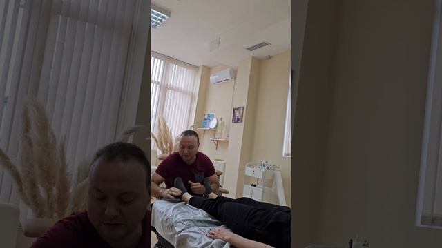 Мануальная терапия раз в год. С пациентом раз в год. #квантоваякоррекция #мастерхруст #pdtr #суджок