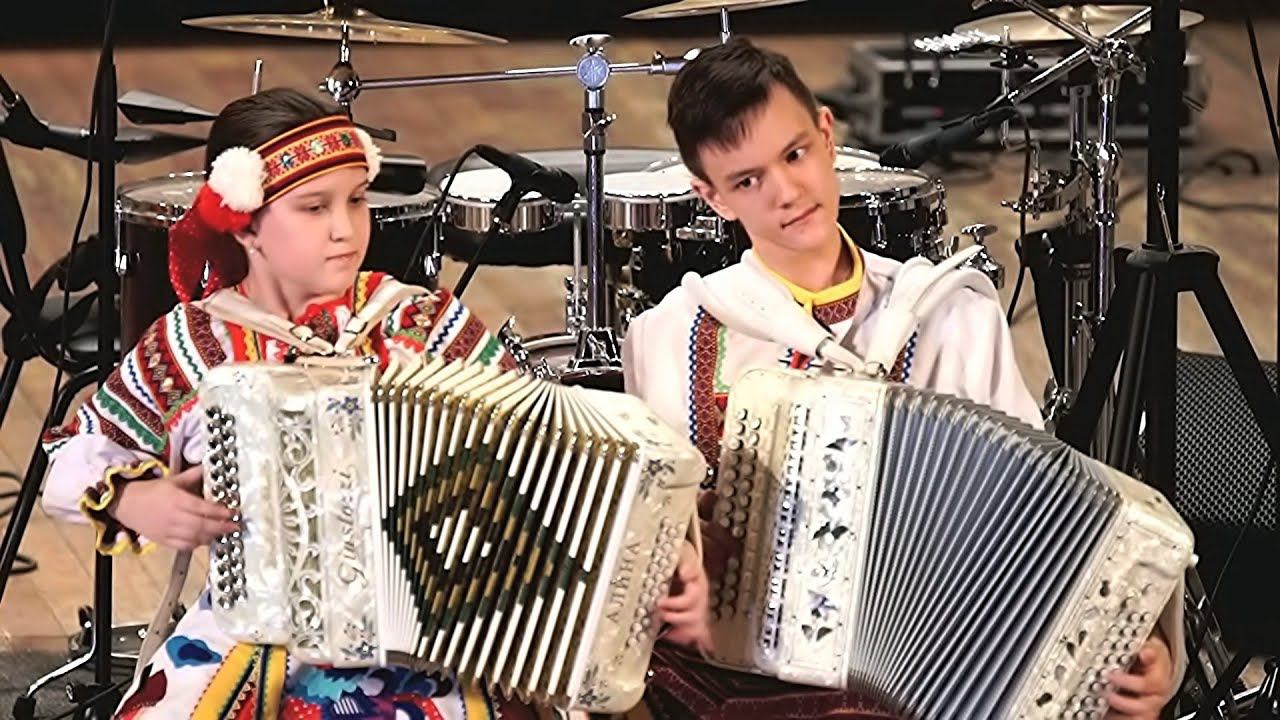 Alina and Michail KHLEBNOV accordionists duo / Алина и Михаил ХЛЕБНОВЫ дуэт гармонистов