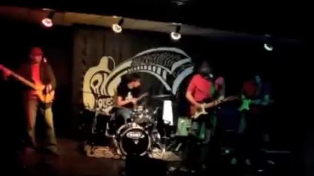 Mojo Hand Taylor & His Road Kings - Right Next Door смотреть онлайн