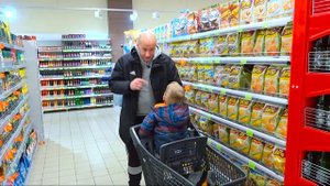 ПАПА ЛЕЧИТ Фёдора ПОКУПКАМИ)))/ Therapeutic shopping for children