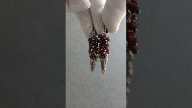 серебряные серьги с гранатом. #украшенияручнойработы #серьгисеребро #серьги