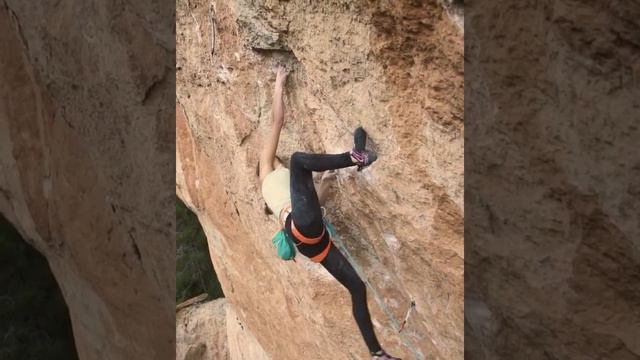 Margo Hayes doing some impossible moves on La Rambla (9a+).