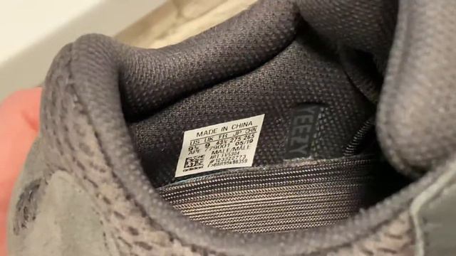 Adidas YEEZY BOOST 700 Utility Black