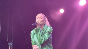 Leony - Friendships (Lost My Love) | Live in Leipzig #PascalLetoublon #Leony #Friendships