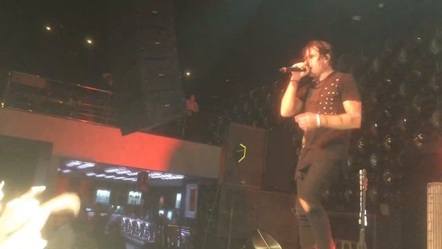 Three days grace in Minsk 2018 / Riot смотреть онлайн