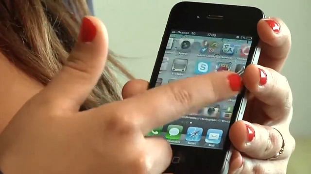 iPhone 4S inny test telefonu Recenzja okiem Nicole Geeky Tits iPhone 4s смотреть онлайн