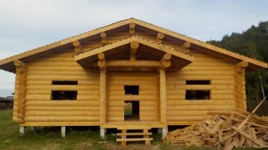 Дом из бревна 150 м2. Канадская рубка