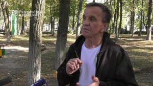 Актёр Владимир Плетнёв показал егорьевским долголетам комплекс упражнений для бодрого начала дня.