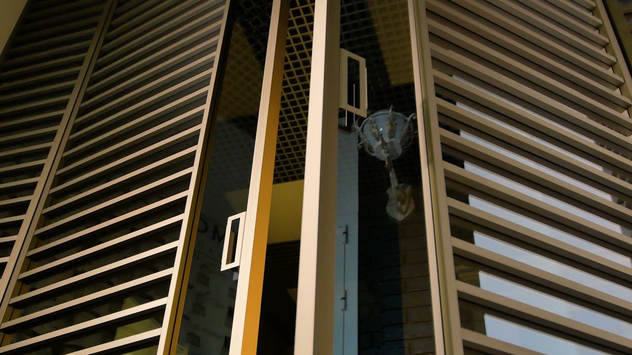 Распашные Алюминиевые Перегородки для квартир и гардеробных смотреть онлайн