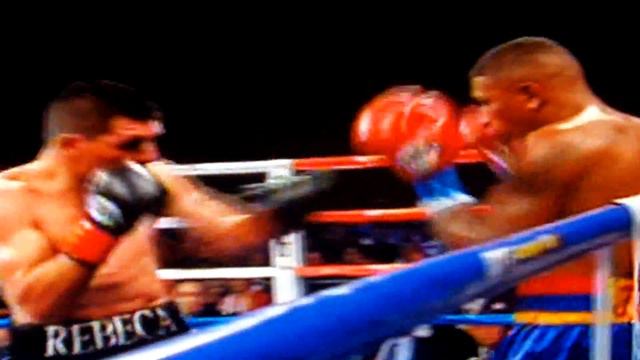 Joel Julio KO'd by Alfredo Angulo in the 11th смотреть онлайн