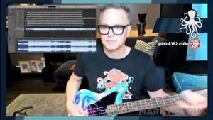Mark Hoppus performs Feeling This (blink-182) - NEW BASS!