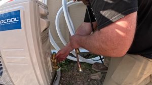 How To DIY Install A 12,000btu Mr. Cool AC/Heat Pump Fast