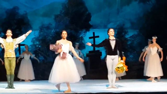 GISELLE. SVETLANA ZAKHAROVA. SERGEI SPOLUNIN. ATHENS. Curtain call. 26/12/15 смотреть онлайн