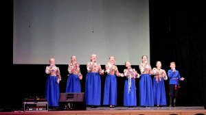 Образцовый ансамбль русской песни "Веснушки"  - "Как по морю"