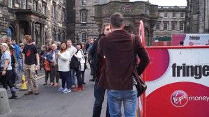 Man Gets His Wallet Back From a Pickpocket at the Edinburgh Fringe