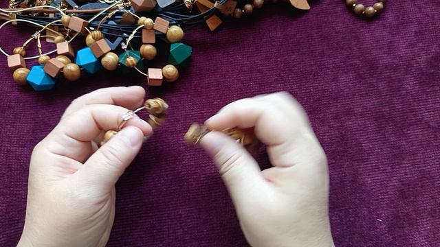 217. Современная бижутерия. Украшения из дерева.