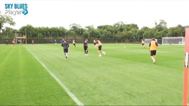 Out come the balls! смотреть онлайн