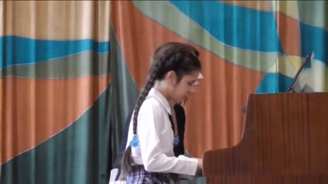 Кирилл Петров;  Абдулаева Эльвира, Микулович Алла Николаевна; Кравец София