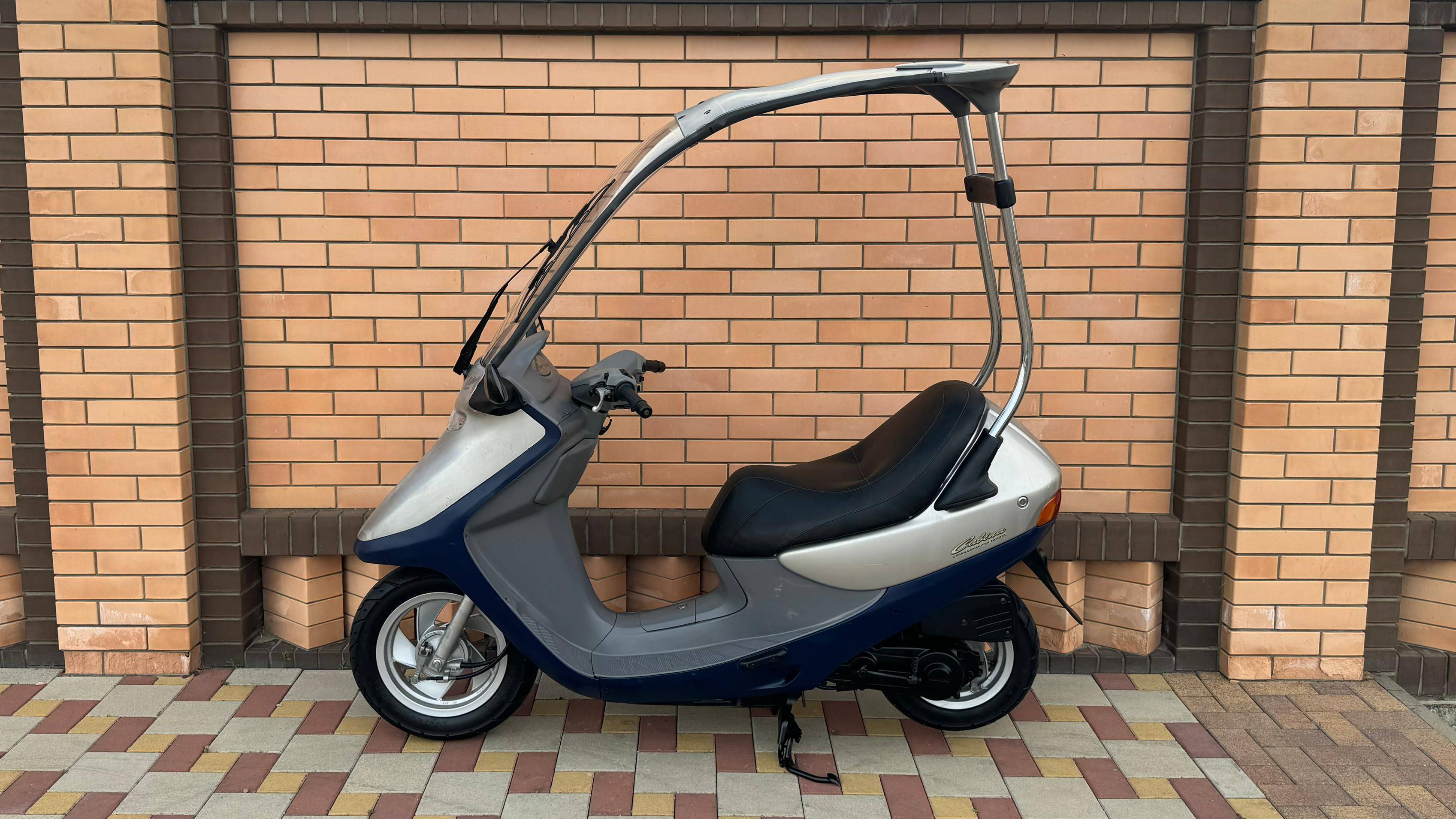 Honda Cabina AF33 Скутера из Японии «Скутер Гарант» Краснодар опт/розница, скутер с крышей смотреть онлайн