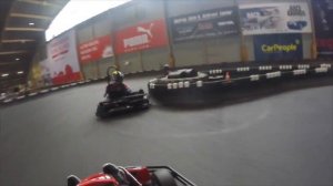 Hobro IK ude og køre go-kart med Tom Kristensen i RaceHall