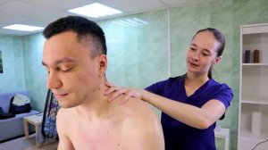 She enjoyed crunching my shoulder blades ｜ ASMR Back and head massage by young Regina