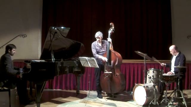 Leonardo Borghi Trio - So In Love (C.Porter) - Live at Eufonia Teatro, 2016 смотреть онлайн