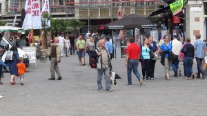 Антверпен. Улица и немного сакса.
