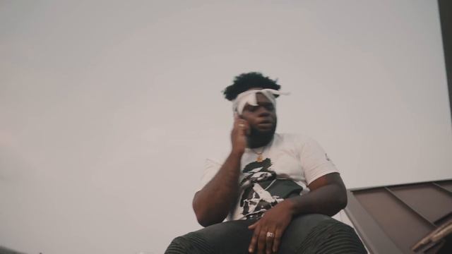 Chronic Law - Fall In Love (Official Video)