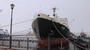 Атомный ледокол «Ленин» вернулся в Мурманск после ремонта