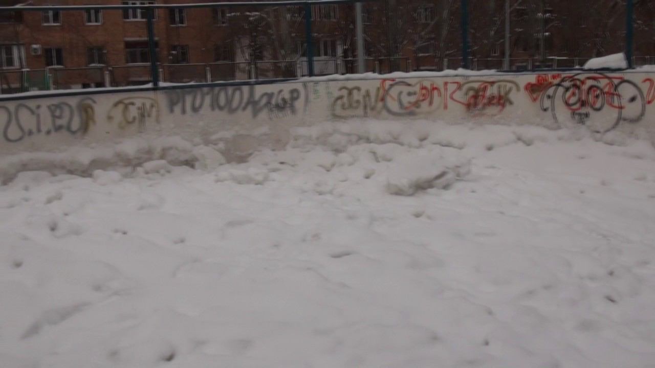 Спортплощадка и варвары