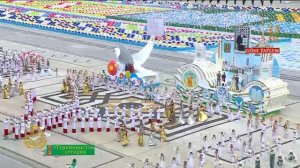 Демонстрация трудящихся в честь 33-й годовщины независимости Туркменистана