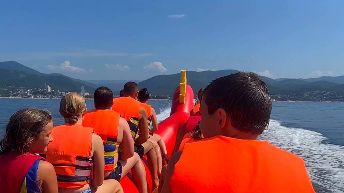 Банан. Прыгаем в открытое море. Лазаревское.