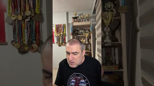 East vs West 12 chat