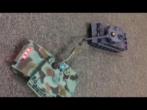 Радиоуправляемый танковый бой T34 и Tiger 1:28 - 99824