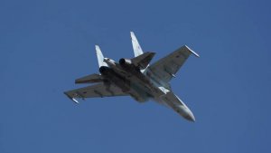 Истребители Су-35 ВКС России совершили плановое патрулирование в Курской области