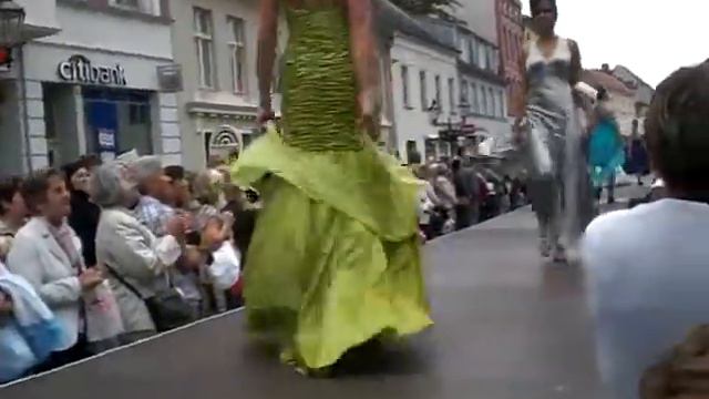 LCDD - Fashionday 2009 смотреть онлайн