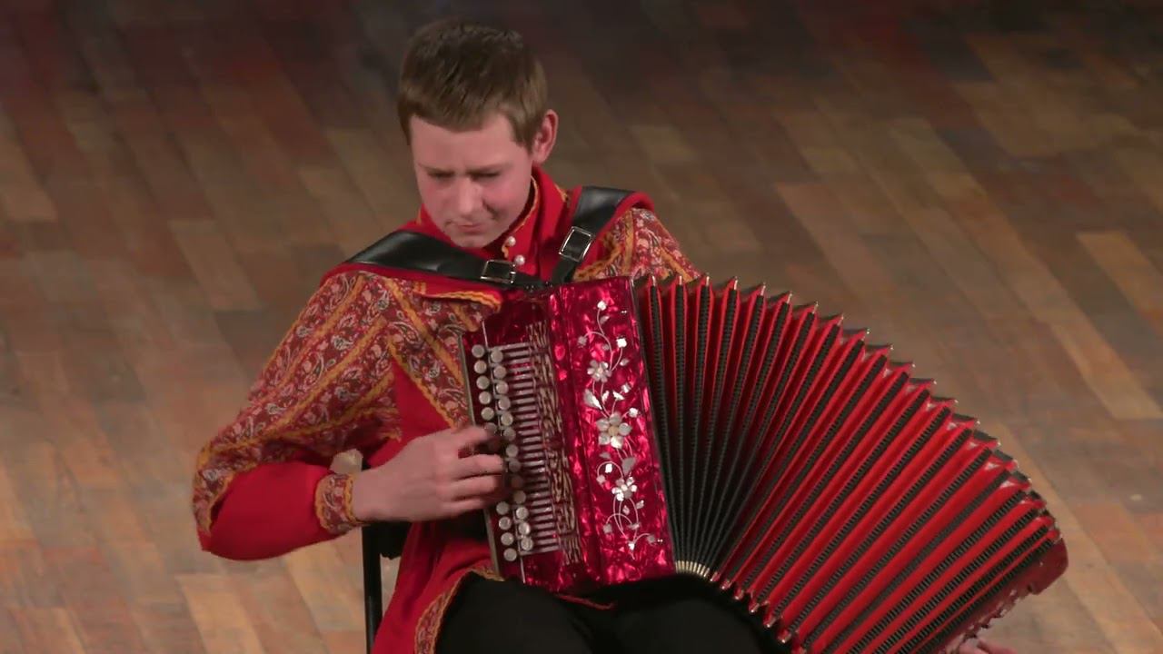 ДЕРБЕНКО Тонкая рябина - Опалькин Максим, гармонь / DERBENKO Thin rowan - Opalkin Maxim, harmonica