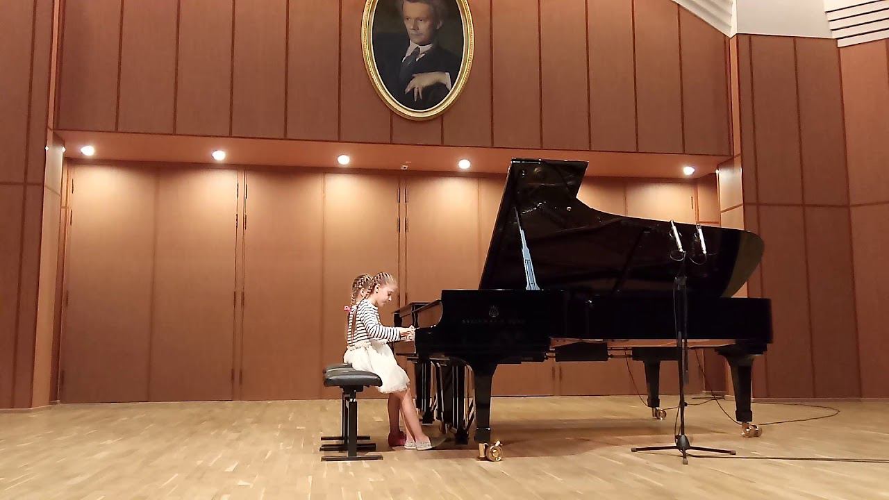 К.Хачатурян - Помидор. Музыка из балета "Чиполлино", И.Брамс - Колыбельная смотреть онлайн