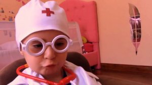Кукла заболела, ДОКТОР лечит БЕБИ БОРН, doctor visit baby born