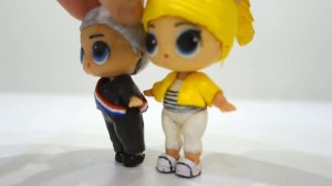 Реакция одноклассников на куклы из самодельного шарика Лол Леди Баг и Супер Кот