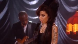 Amy Winehouse - You Know I'm No Good /Rehab (Grammy Awards 2008)