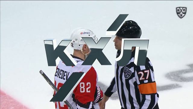 Деарне получает 5+20 за толчок Робинсона на борт смотреть онлайн