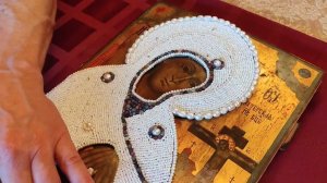 Техника прибивания ризы к иконе. Каким образом это делают и какими инструментами.